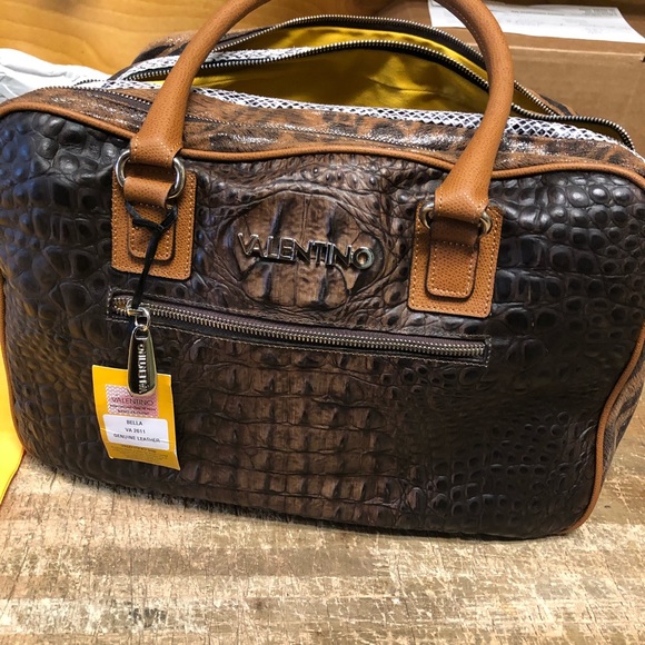 Mario Valentino Handbags - 🔥🔥Mario Valentino HUGE SAVINGS leather bag 🔥🔥